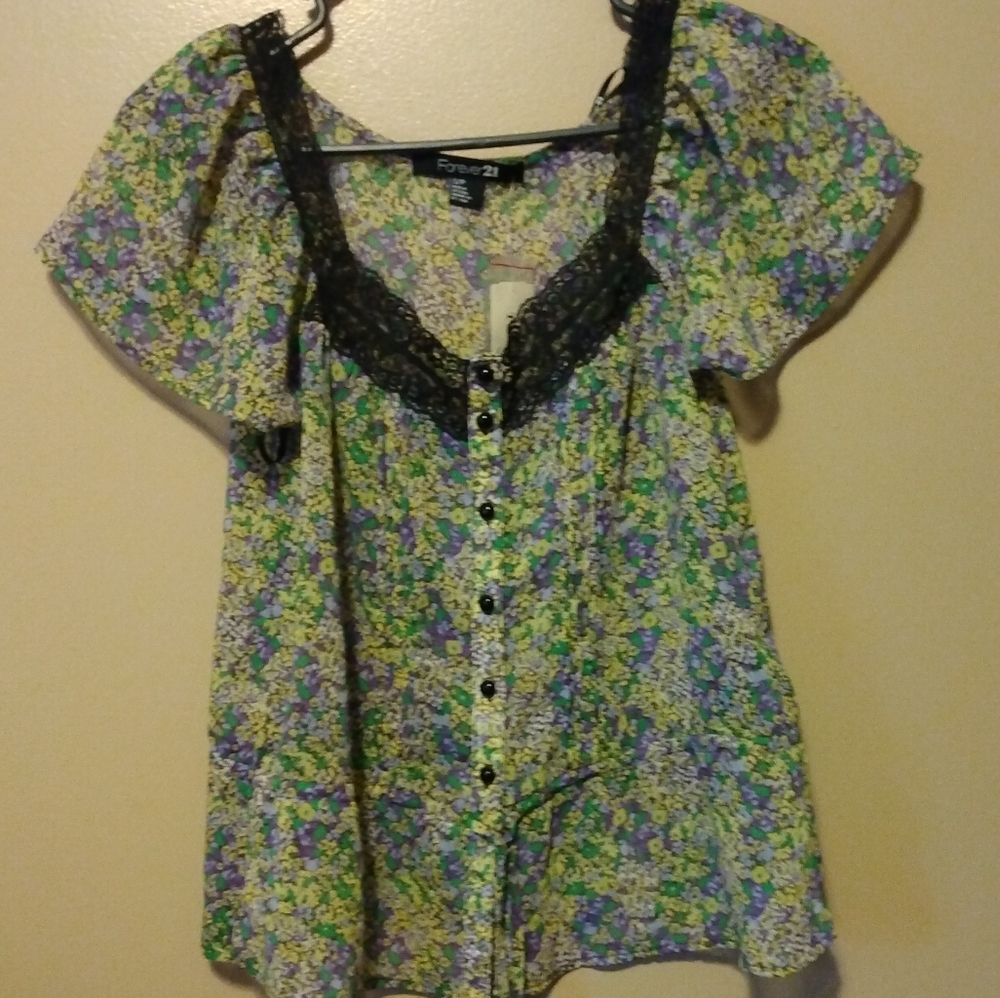 Women's floral print top by forever 21